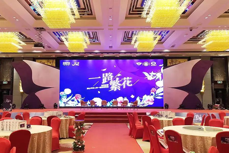 精品案例 | 璀璨征程,一路荆棘,一路繁花._精鹰传媒-影视内容与产业融